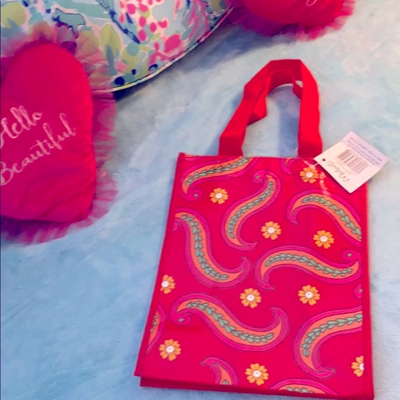 NWT FREE* with $10 min. purchase Michael’s tote bag 🎁 - Picture 2 of 7